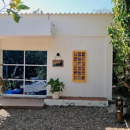 Guest house El Refugio Del Tiburon Cartagena